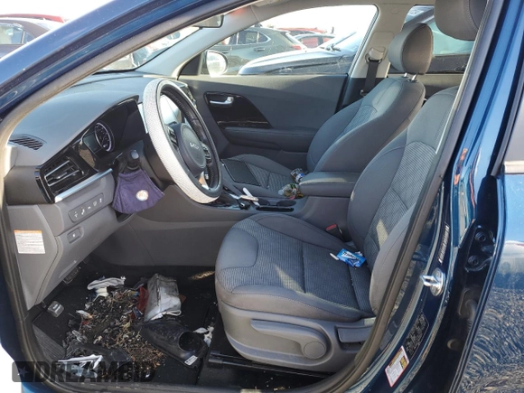 2022 Kia Niro LXS SE with VIN KNDCB3LC7N5533973, listed as a Copart auction lot 84605624 with 38,797 mi miles and Salvage Title. Bid and sale history available at carsss.com. Image 7.