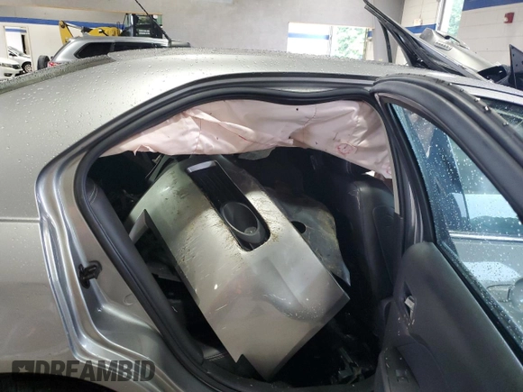 2008 Mercury Milan Premier with VIN 3MEHM08188R651438, listed as a Copart auction lot 61039785 with Not provided miles and Salvage title. Bid and sale history available at DreamBid. Image 10.