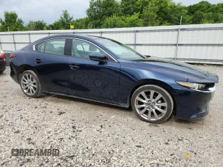 2020 Mazda 3 Premium with VIN 3MZBPAEM4LM117357, listed as a Copart auction lot 61349625 with 29,206 mi miles and Salvage title. Bid and sale history available at DreamBid. Image 4.