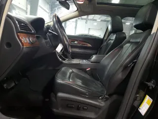 2013 Lincoln MKX z VIN 2LMDJ8JK0DBL26172, wystawiony jako Copart lot #54332155 z przebiegiem 158 182 mil mil oraz Szkoda całkowita • Salvage title. Historia ofert i sprzedaży dostępna na DreamBid. Obrazek 7.