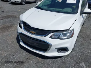 2020 Chevrolet Sonic LT z VIN 1G1JG6SBXL4112344, wystawiony jako IAAI lot #42197358 z przebiegiem 89 720 mil mil oraz . Historia ofert i sprzedaży dostępna na DreamBid. Obrazek 6.