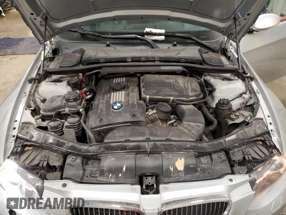 2009 BMW 3 Series 335i xDrive with VIN WBAWC735X9E270335, listed as a Copart auction lot 50217555 with 119,339 mi miles and Clean Title. Bid and sale history available at carsss.com. Image 11.
