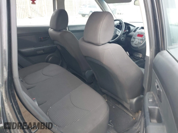2011 Kia Soul with VIN KNDJT2A10B7734016, listed as a IAAI auction lot 41727065 with 306,652 mi miles. Bid and sale history available at carsss.com. Image 8.