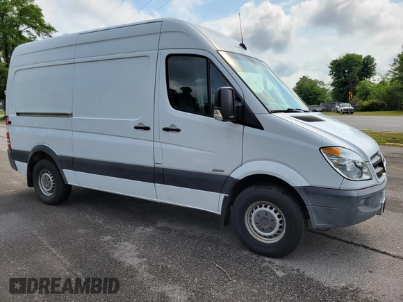 2013 Mercedes-Benz Sprinter Cargo with VIN WD3PE7CC4D5793367, listed as a IAAI auction lot 42122757 with 182,408 mi miles. Bid and sale history available at carsss.com. Image 2.
