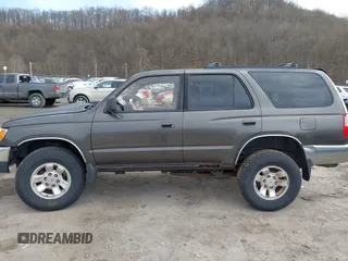 1997 Toyota 4Runner SR5 с VIN JT3HN86R0V0103102, выставлен на аукционе IAAI как лот 41652920 с пробегом 408 613 миль миль и . История ставок и продаж доступна на DreamBid. Изображение 14.