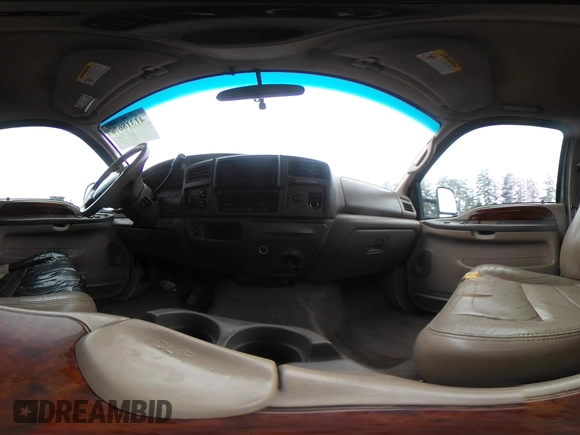 2002 Ford Excursion Limited с VIN 1FMNU43S02ED21911, выставлен на аукционе IAAI как лот 41318676 с пробегом 423 528 миль миль и . История ставок и продаж доступна на DreamBid. Изображение 18.