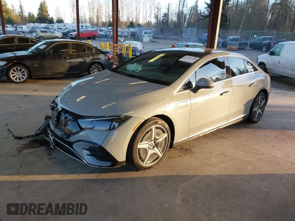 2024 Mercedes-Benz EQE 350 z VIN W1KEG1CB4RF049514, wystawiony jako IAAI lot #41392780 z przebiegiem 1 521 mil mil oraz . Historia ofert i sprzedaży dostępna na DreamBid. Obrazek 17.