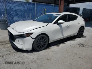 2021 Mazda 3 Premium z VIN JM1BPAML9M1401982, wystawiony jako Copart lot #55628845 z przebiegiem 10 026 mil mil oraz Szkoda całkowita • Salvage title. Historia ofert i sprzedaży dostępna na DreamBid. Obrazek 1.