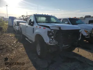 2017 Ford Super Duty F-250 SRW XLT with VIN 1FTBF2B60HEB57207, listed as a Copart auction lot 70478964 with 72,175 mi miles and Salvage Title. Bid and sale history available at carsss.com. Image 4.