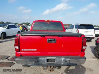 2006 Chevrolet Silverado 1500 LT1 with VIN 1GCEK19B46E108918, listed as a IAAI auction lot 41724888 with 194,619 mi miles. Bid and sale history available at carsss.com. Image 17.