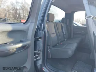 2011 Chevrolet Silverado 1500 LT with VIN 1GCRCSE06BZ300806, listed as a IAAI auction lot 41717597 with 153,697 mi miles. Bid and sale history available at carsss.com. Image 8.