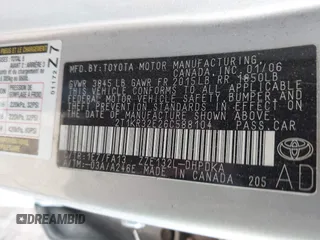 2006 Toyota Matrix STD with VIN 2T1KR32E26C588104, listed as a IAAI auction lot 41977865 with 242,577 mi miles and . Bid and sale history available at carsss.com. Image 9.