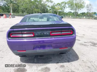 2016 Dodge Challenger R/T Plus Shaker z VIN 2C3CDZBTXGH191823, wystawiony jako IAAI lot #41881157 z przebiegiem 98 577 mil mil oraz . Historia ofert i sprzedaży dostępna na DreamBid. Obrazek 17.