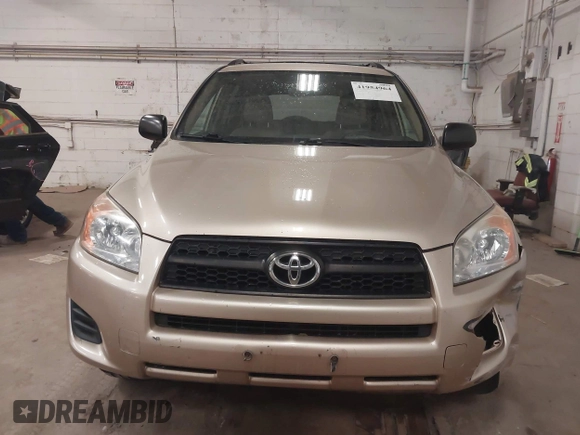2010 Toyota RAV4 with VIN JTMBF4DV0A5032441, listed as a IAAI auction lot 41954964 with 190,959 mi miles. Bid and sale history available at carsss.com. Image 12.