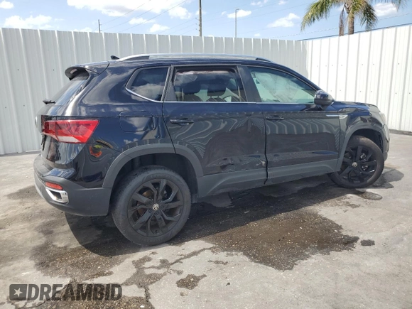 2024 Volkswagen Taos SE z VIN 3VVEX7B22RM129667, wystawiony jako Copart lot #55616565 z przebiegiem Nie podano mil oraz Nie do naprawy • Non repairable. Historia ofert i sprzedaży dostępna na DreamBid. Obrazek 3.