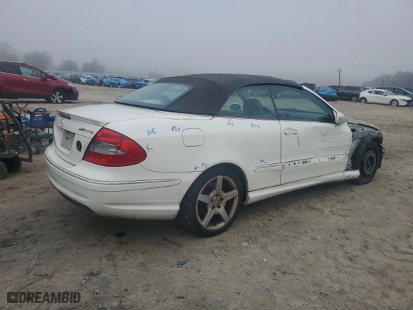 2006 Mercedes-Benz CLK-Class 5.0L with VIN WDBTK75G76T062703, listed as a Copart auction lot 43360395 with 118,214 mi miles and Salvage Title. Bid and sale history available at carsss.com. Image 3.