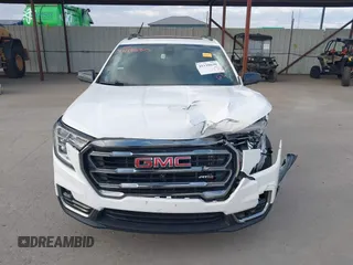 2022 GMC Terrain AT4 z VIN 3GKALYEV1NL296739, wystawiony jako IAAI lot #41118630 z przebiegiem 28 366 mil mil oraz . Historia ofert i sprzedaży dostępna na DreamBid. Obrazek 13.