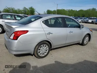 2015 Nissan Versa SV z VIN 3N1CN7AP1FL862953, wystawiony jako Copart lot #54019205 z przebiegiem 87 284 mil mil oraz Szkoda całkowita • Salvage title. Historia ofert i sprzedaży dostępna na DreamBid. Obrazek 3.