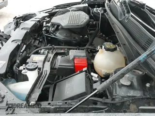 2019 Chevrolet Blazer z VIN 3GNKBDRS0KS666082, wystawiony jako IAAI lot #42033003 z przebiegiem 28 737 mil mil oraz . Historia ofert i sprzedaży dostępna na DreamBid. Obrazek 19.