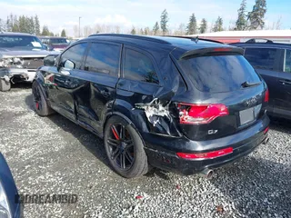 2007 Audi Q7 4.2L Premium with VIN WA1EV74L77D076445, listed as a IAAI auction lot 41525359 with 175,563 mi miles. Bid and sale history available at carsss.com. Image 3.