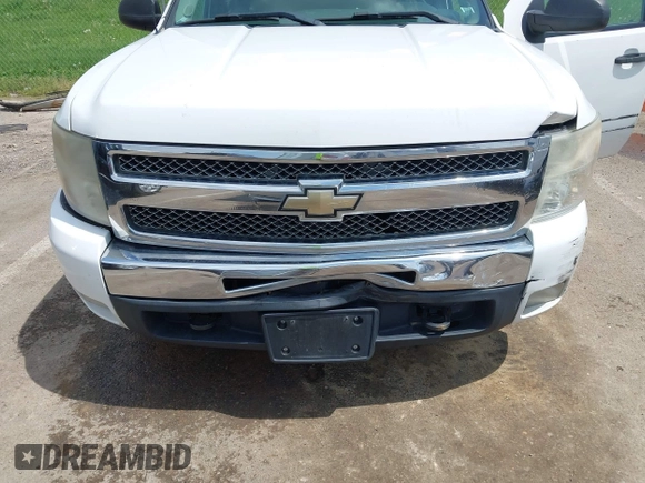 2011 Chevrolet Silverado 1500 LT with VIN 1GCRKSE30BZ169661, listed as a IAAI auction lot 42082818 with 234,384 mi miles and . Bid and sale history available at DreamBid. Image 6.