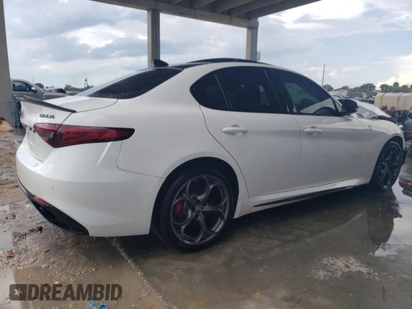 2019 Alfa Romeo Giulia Ti Sport with VIN ZARFANBN6K7615665, listed as a Copart auction lot 71963064 with 0 mi miles and Non Repairable. Bid and sale history available at carsss.com. Image 3.