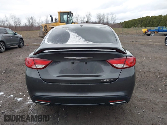 2015 Chrysler 200 S with VIN 1C3CCCBG9FN516065, listed as a IAAI auction lot 41921668 with 162,801 mi miles. Bid and sale history available at carsss.com. Image 17.