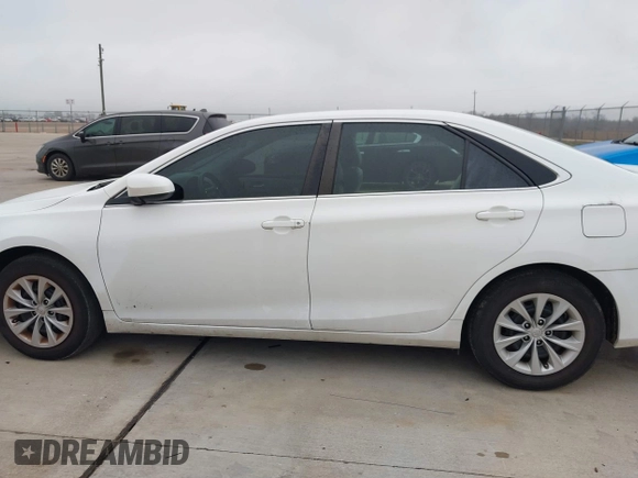 2015 Toyota Camry XLE with VIN 4T4BF1FK0FR515850, listed as a IAAI auction lot 41528908 with 93,091 mi miles. Bid and sale history available at carsss.com. Image 14.