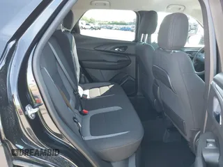 2025 Chevrolet TrailBlazer LT with VIN KL79MRSL5SB048301, listed as a IAAI auction lot 42204775 with 17,417 mi miles and . Bid and sale history available at DreamBid. Image 8.