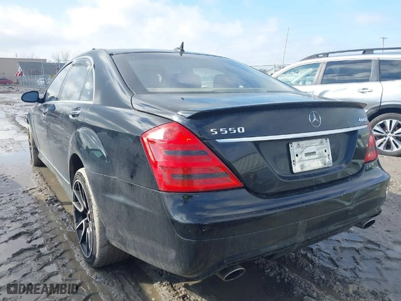 2007 Mercedes-Benz S-Class 5.5L V8 with VIN WDDNG86X87A089959, listed as a IAAI auction lot 41668986 with 170,800 mi miles. Bid and sale history available at carsss.com. Image 3.