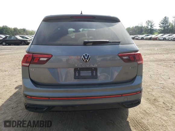 2022 Volkswagen Tiguan SE R-Line Black with VIN 3VV8B7AX2NM051233, listed as a Copart auction lot 54546455 with 61,848 mi miles and Salvage title. Bid and sale history available at DreamBid. Image 6.