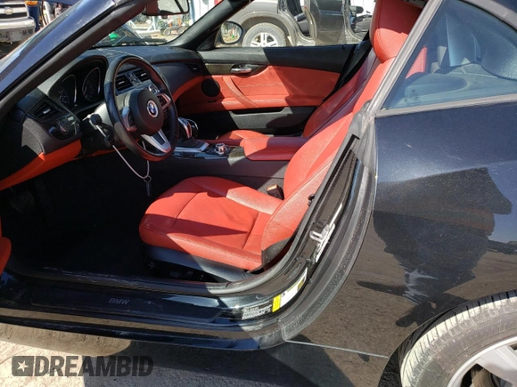 2015 BMW Z4 sDrive28i with VIN WBALL5C55FP557752, listed as a Copart auction lot 47733293 with 48,882 mi miles. Bid and sale history available at carsss.com. Image 7.