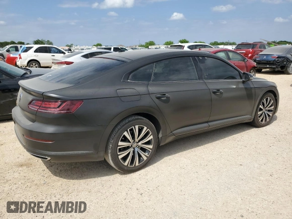 2020 Volkswagen Arteon SE z VIN WVWAR7AN7LE013526, wystawiony jako Copart lot #52791425 z przebiegiem 28 480 mil mil oraz Czysty tytuł • Clean title. Historia ofert i sprzedaży dostępna na DreamBid. Obrazek 3.