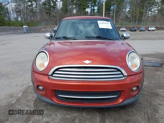 2011 MINI Hardtop with VIN WMWSU3C54BTX96143, listed as a IAAI auction lot 41854987 with 102,743 mi miles and . Bid and sale history available at DreamBid. Image 11.