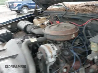 1993 Chevrolet Silverado 1500 z VIN 2GCEK19K0P1230792, wystawiony jako IAAI lot #42678234 z przebiegiem 210 845 mil mil oraz . Historia ofert i sprzedaży dostępna na DreamBid. Obrazek 16.