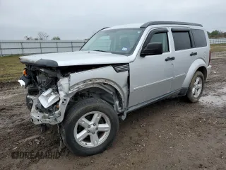 2008 Dodge Nitro SXT z VIN 1D8GT28K08W251117, wystawiony jako Copart lot #85715524 z przebiegiem Nie podano mil oraz Szkoda całkowita • Salvage title. Historia ofert i sprzedaży dostępna na DreamBid. Obrazek 1.