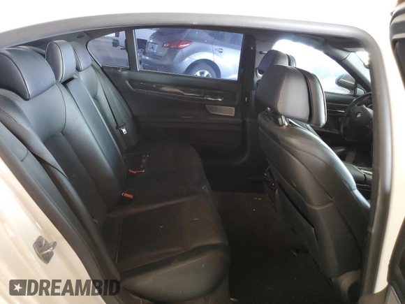 2013 BMW 7 Series 750Li with VIN WBAYE8C59DD132700, listed as a Copart auction lot 59911725 with 119,275 mi miles and Clean title. Bid and sale history available at DreamBid. Image 10.