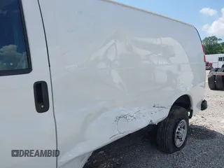 2020 Chevrolet Express Cargo with VIN 1GCWGAFG8L1173280, listed as a IAAI auction lot 42434124 with 157,399 mi miles and . Bid and sale history available at DreamBid. Image 6.