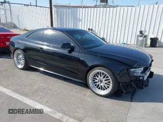2014 Audi S5 Prestige with VIN WAUVGAFR5EA040599, listed as a IAAI auction lot 41856135 with 70,590 mi miles. Bid and sale history available at carsss.com. Image 1.