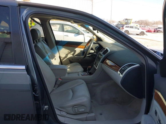 2008 Cadillac SRX AWD with VIN 1GYEE437580158105, listed as a IAAI auction lot 41777201 with 136,561 mi miles. Bid and sale history available at carsss.com. Image 5.