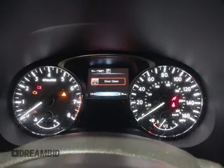 2016 Nissan Pathfinder Platinum with VIN 5N1AR2MM1GC601909, listed as a IAAI auction lot 42114650 with 151,423 mi miles. Bid and sale history available at carsss.com. Image 7.