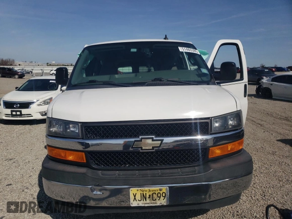 2017 Chevrolet Express Passenger LT z VIN 1GAZGPFG0H1339243, wystawiony jako Copart lot #51465385 z przebiegiem 116 263 mil mil oraz Szkoda całkowita • Salvage title. Historia ofert i sprzedaży dostępna na DreamBid. Obrazek 5.