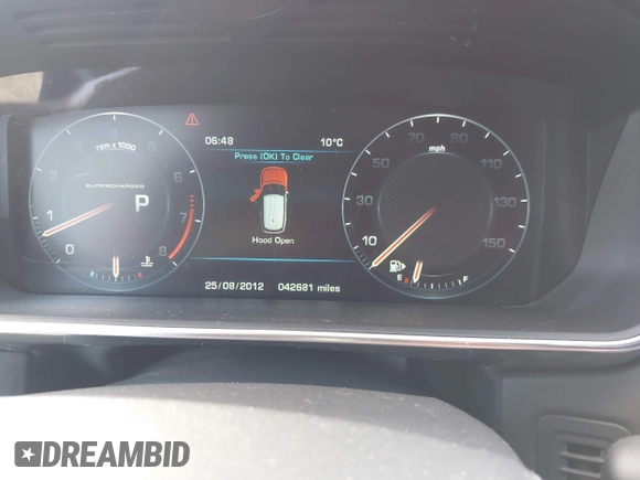 2013 Land Rover Range Rover SC z VIN SALGS2EF1DA120402, wystawiony jako IAAI lot #41900019 z przebiegiem 42 681 mil mil oraz . Historia ofert i sprzedaży dostępna na DreamBid. Obrazek 7.