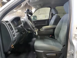 2019 Ram 1500 Tradesman с VIN 1C6RR6FG6KS500215, выставлен на аукционе Copart как лот 61821265 с пробегом Не указан миль и Чистый • Clean title. История ставок и продаж доступна на DreamBid. Изображение 7.