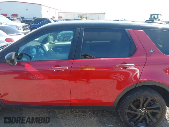 2017 Land Rover Discovery Sport HSE Luxury with VIN SALCT2BG6HH641220, listed as a IAAI auction lot 41983988 with 113,884 mi miles. Bid and sale history available at carsss.com. Image 14.