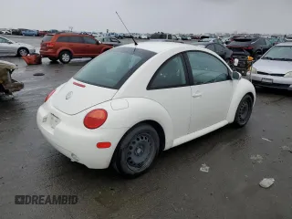 2004 Volkswagen New Beetle Coupe GL with VIN 3VWBK31C64M419449, listed as a Copart auction lot 86657234 with 119,030 mi miles and Clean Title. Bid and sale history available at carsss.com. Image 3.