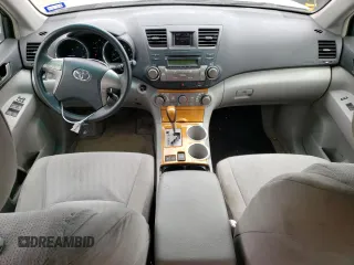 2008 Toyota Highlander Hybrid with VIN JTEEW41A582002339, listed as a Copart auction lot 60844834 with 59,775 mi miles and Salvage Title. Bid and sale history available at carsss.com. Image 8.
