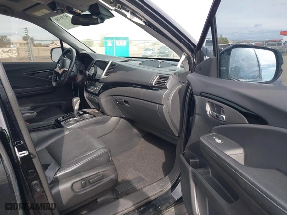 2017 Honda Ridgeline RTL-E with VIN 5FPYK3F7XHB030565, listed as a IAAI auction lot 41795386 with 79,252 mi miles. Bid and sale history available at carsss.com. Image 5.
