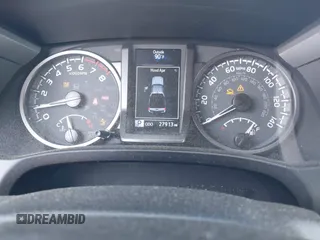 2021 Toyota Tacoma SR с VIN 3TMCZ5AN3MM423247, выставлен на аукционе IAAI как лот 42031290 с пробегом 27 913 миль миль и . История ставок и продаж доступна на DreamBid. Изображение 7.