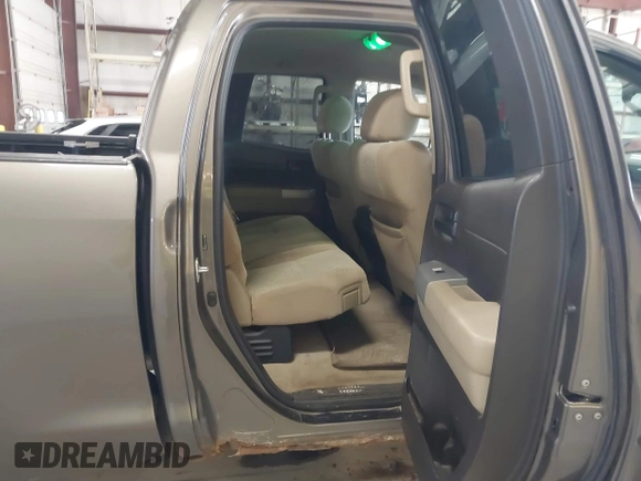 2007 Toyota Tundra SR5 with VIN 5TFBT54137X006800, listed as a IAAI auction lot 42061641 with 186,139 mi miles and . Bid and sale history available at DreamBid. Image 8.